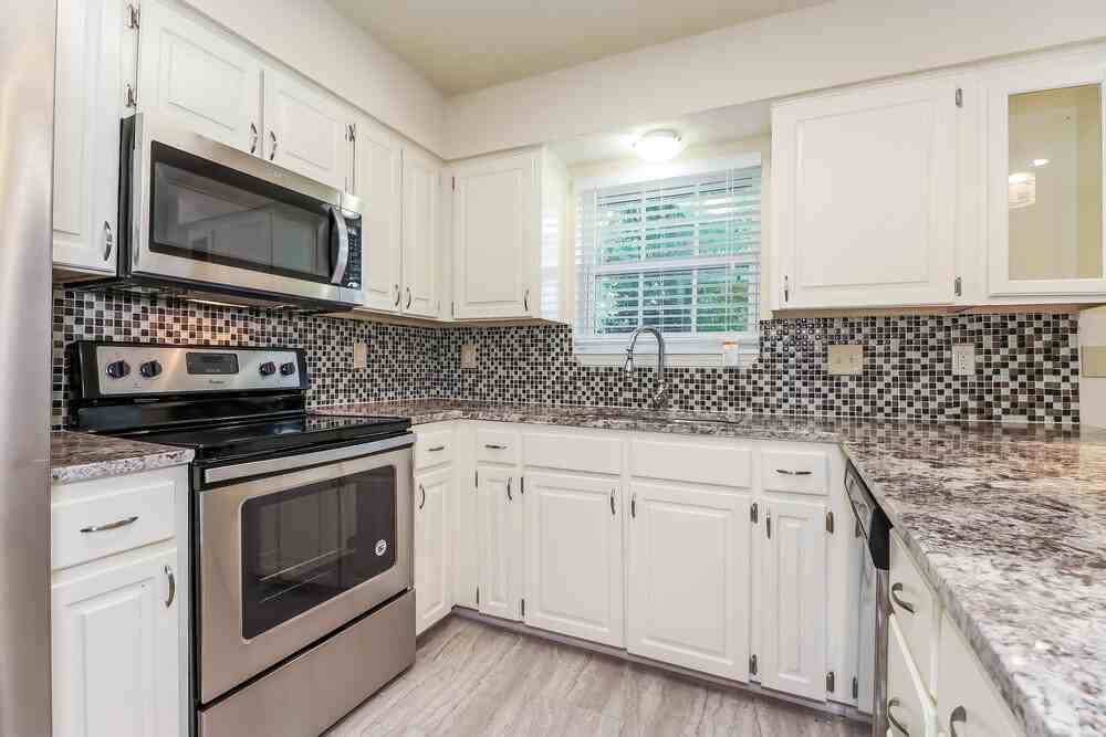 1124 W Hills Ter - Photo 6 of 15