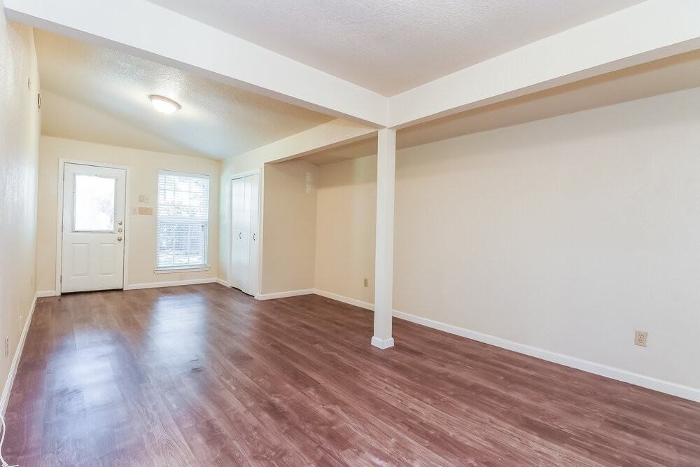 1124 W Hills Ter - Photo 7 of 15