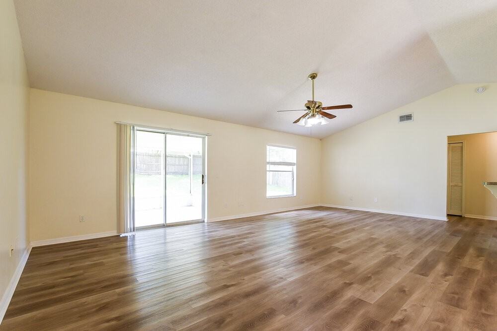 2556 Coachbridge Ct - Photo 3 of 16