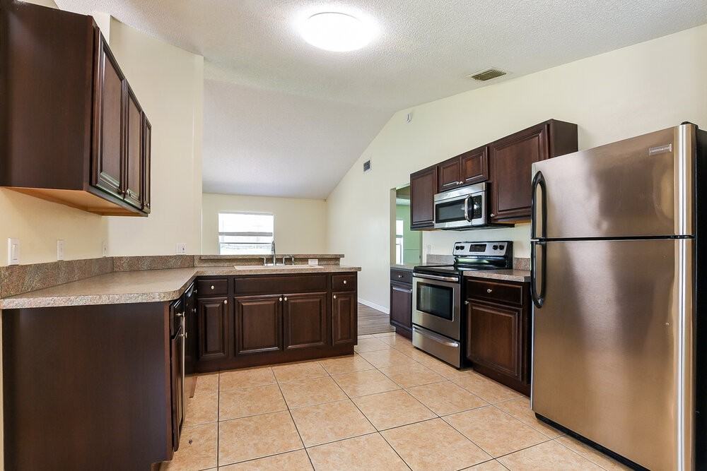 2556 Coachbridge Ct - Photo 6 of 16