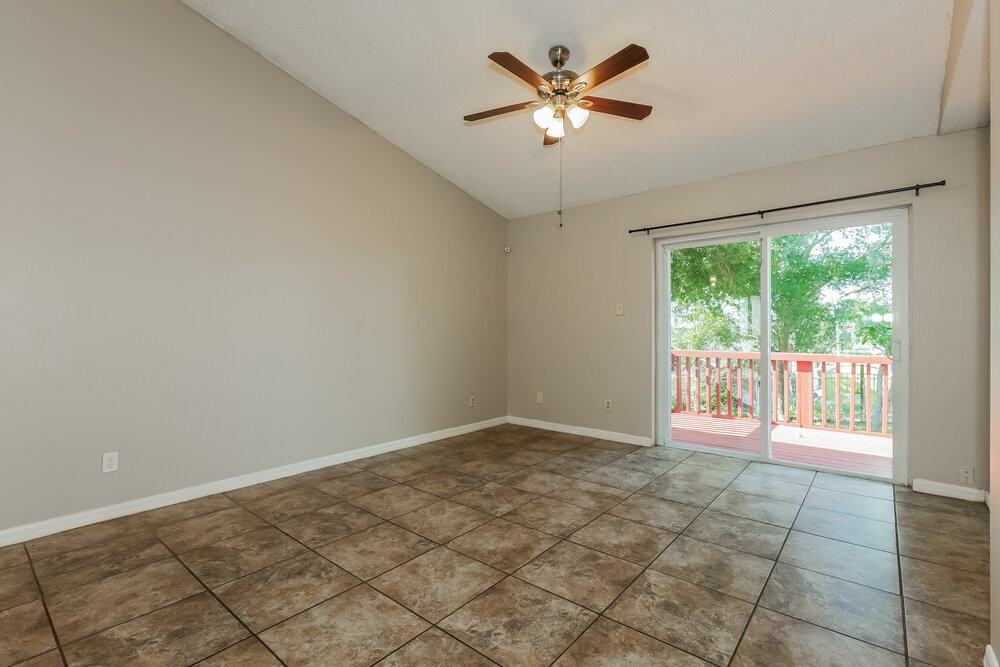 1424 Covington Ct - Photo 3 of 16