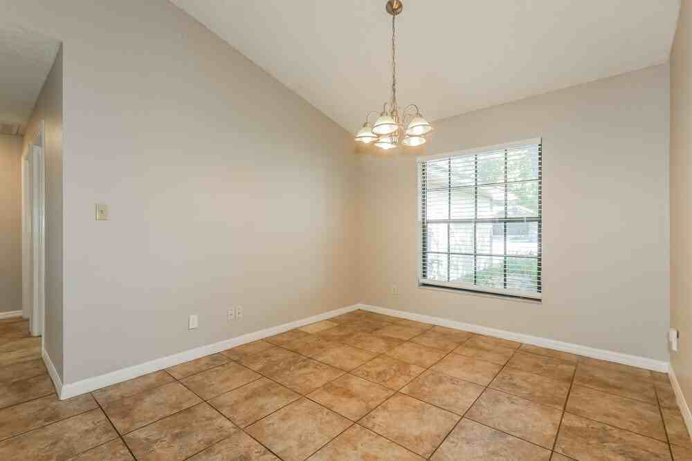 1424 Covington Ct - Photo 6 of 16