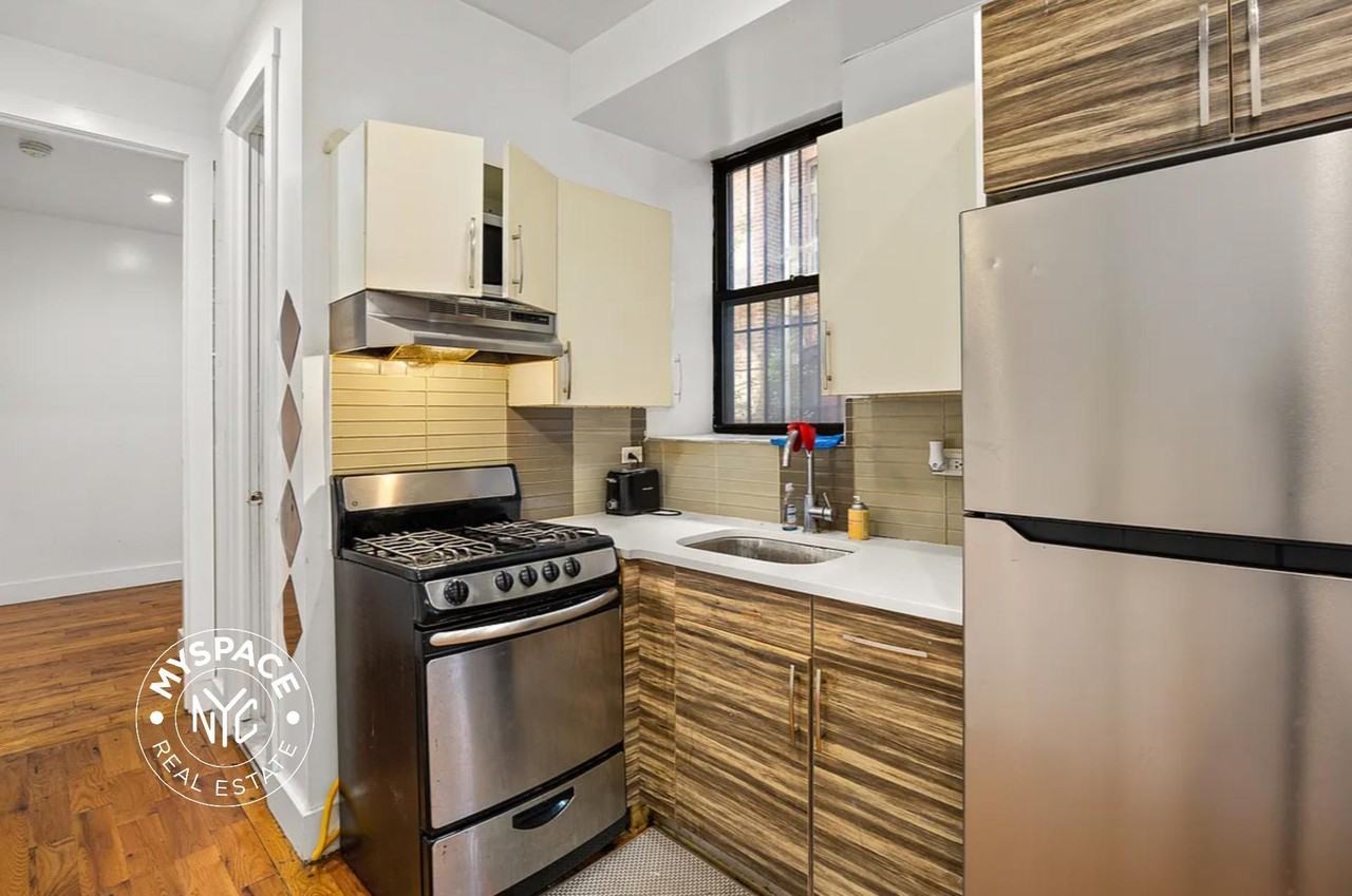 1935 Bergen St #1 - Photo 3 of 10
