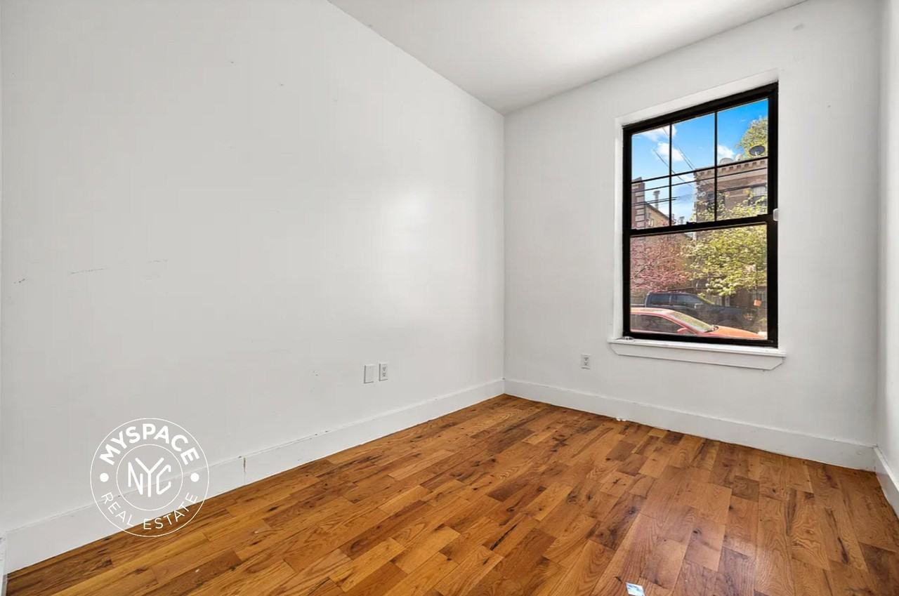 1935 Bergen St #1 - Photo 4 of 10