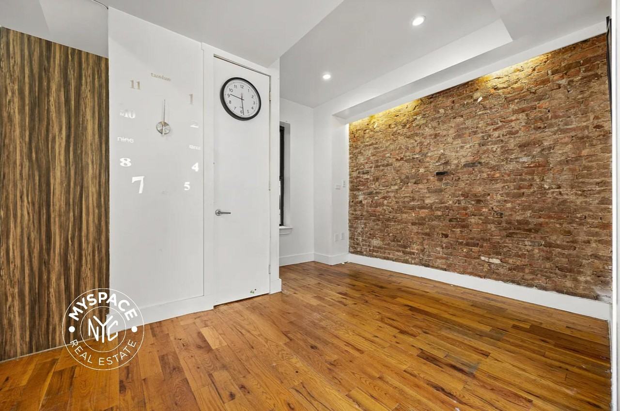 1935 Bergen St #1 - Photo 5 of 10