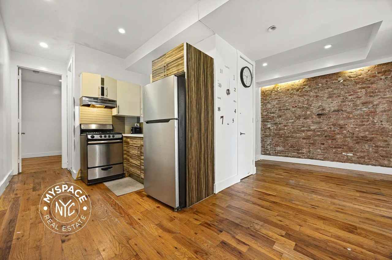 1935 Bergen St #1 - Photo 7 of 10