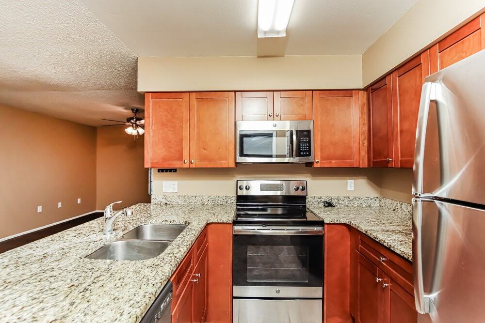 431 Veronica Ave Ne - Photo 6 of 16
