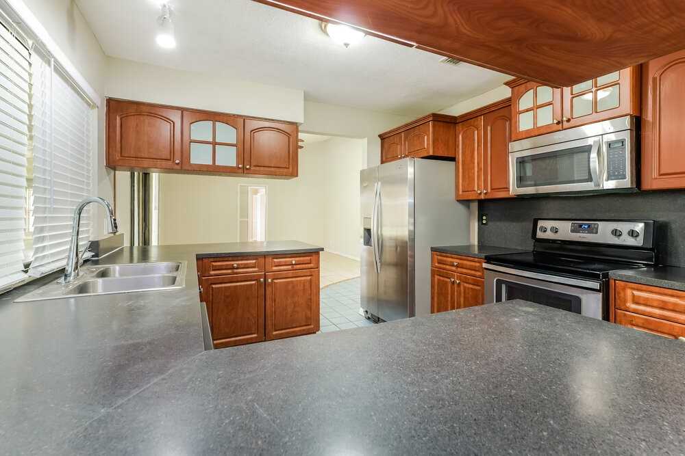 547 Indigo Ave - Photo 7 of 16