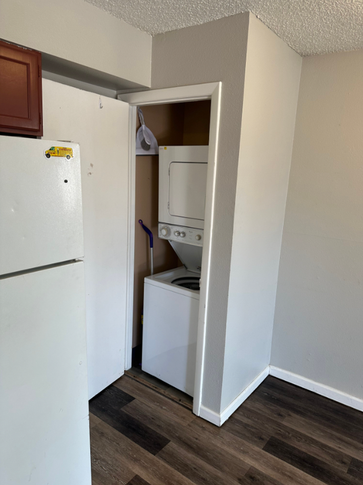 2609 E Dale St. - Photo 2 of 6