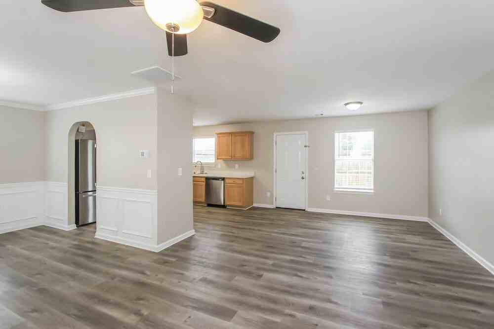 2436 Cornell Cir - Photo 4 of 17