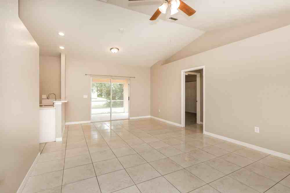 3731 15th St W - Photo 3 of 16