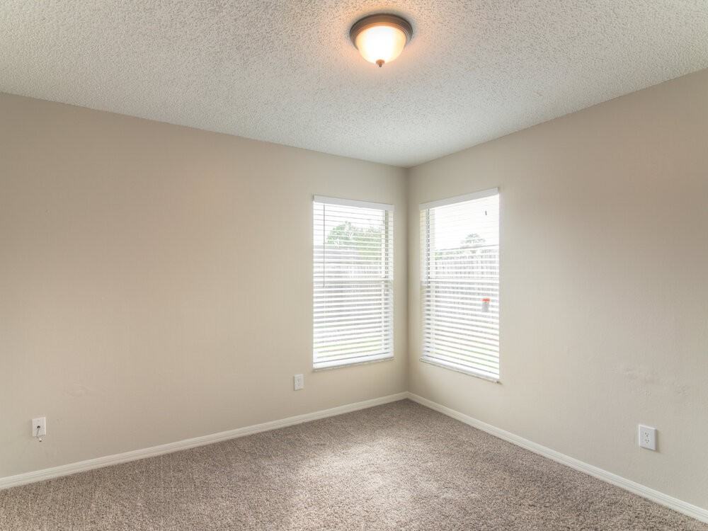 1247 Holly Springs Cir - Photo 7 of 13