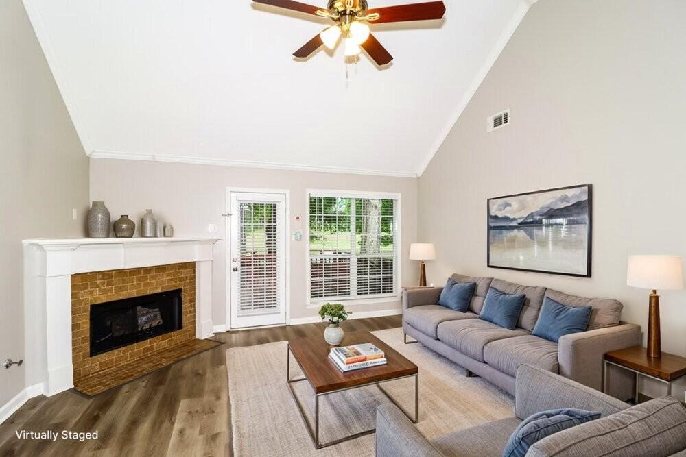35 Lakewood Cv - Photo 5 of 20