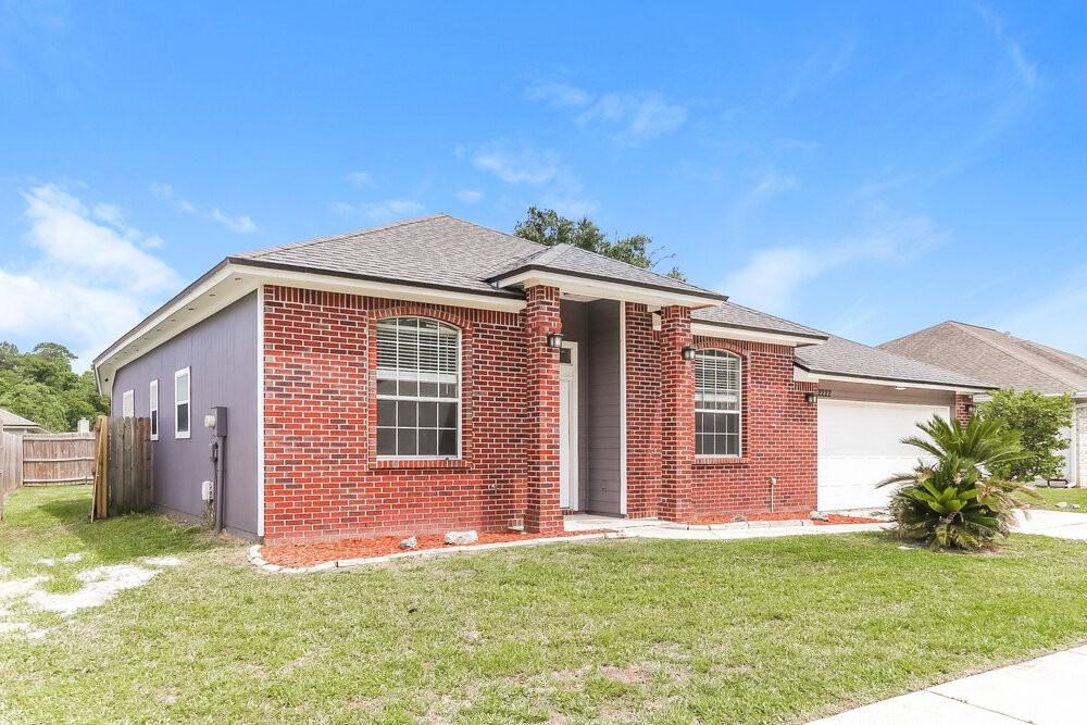 2222 Thomas Lynch Ct - Photo 3 of 16
