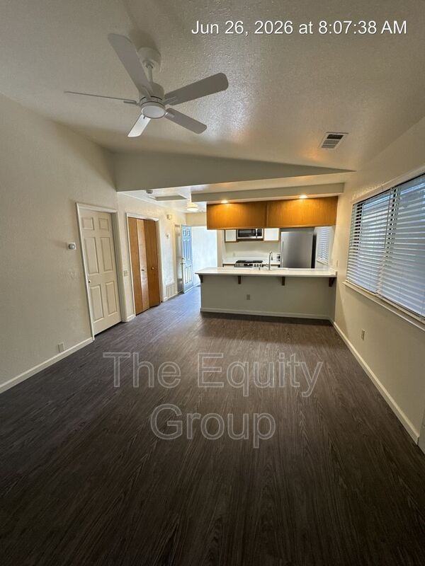 4944 W Westgate Ct - Photo 5 of 13