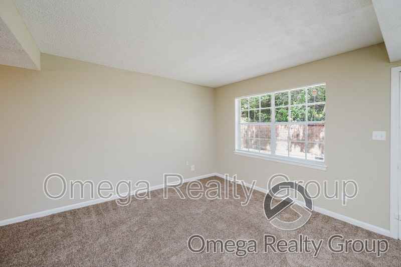 2274 Chapel Hill Rd - Photo 7 of 29
