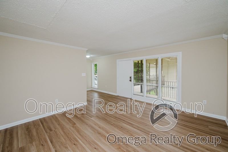4724 S Court St #219 - Photo 6 of 24