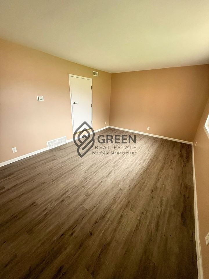 2779 Cooper Dr. - Photo 7 of 10