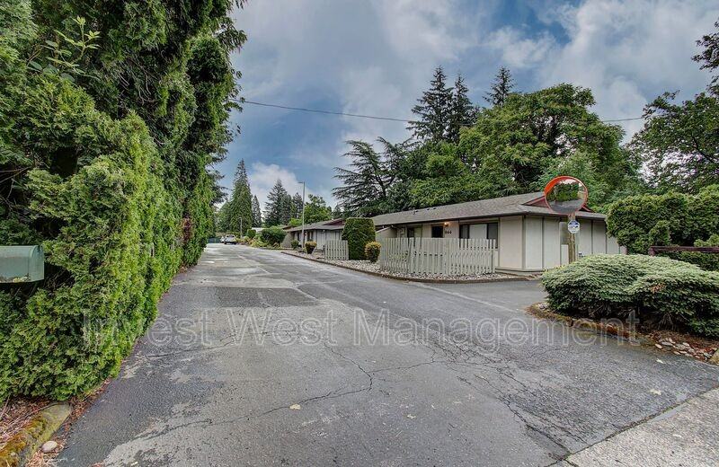 854 Washougal River Rd - Photo 4 of 33