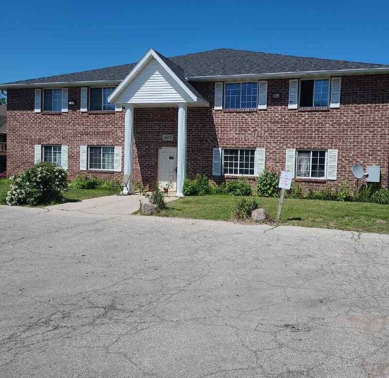 1508 Western Ave - Photo 3 of 8
