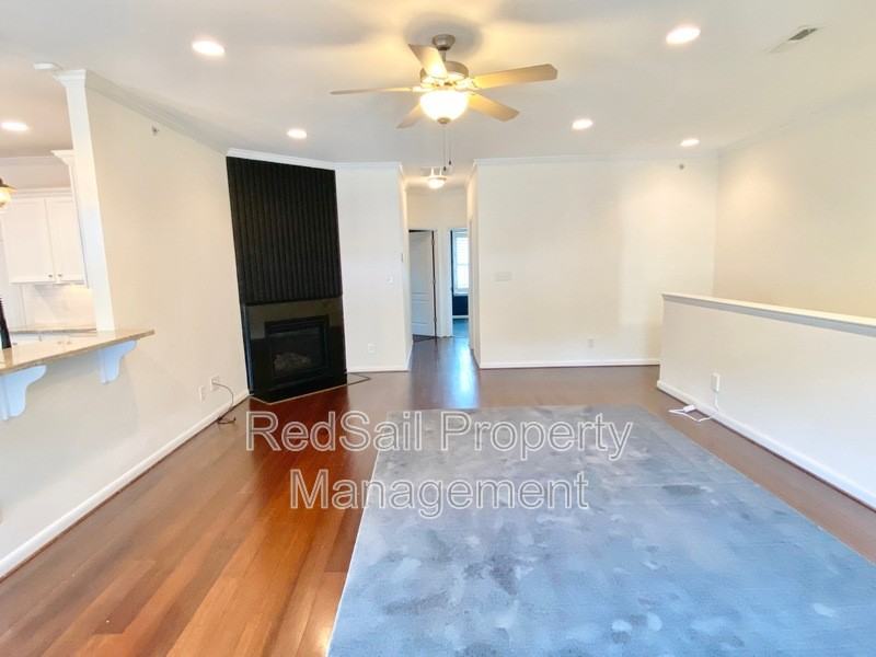 216 S Second St - Photo 7 of 24
