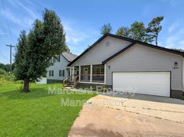 featured image of 1841 Hudson Rd