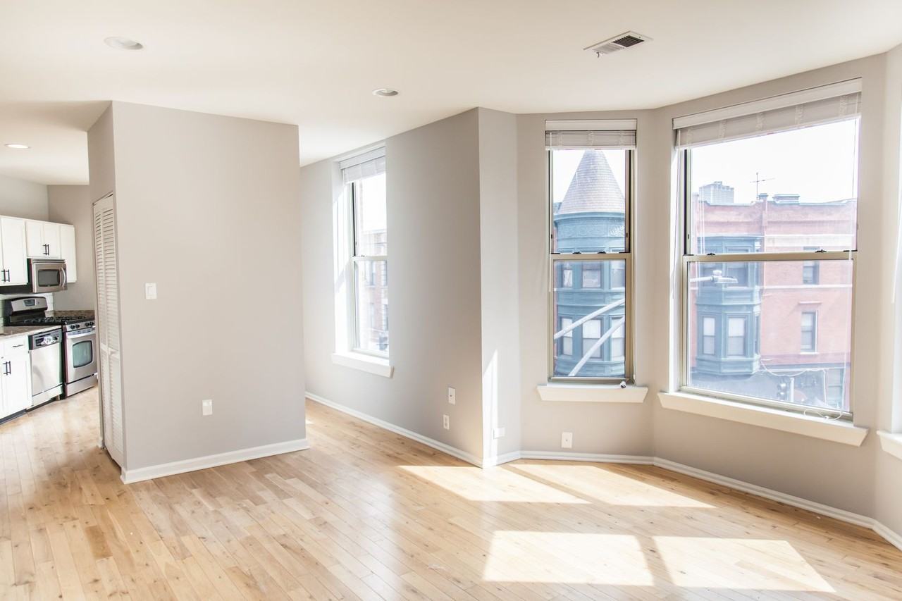3264 Clark - Photo 4 of 9