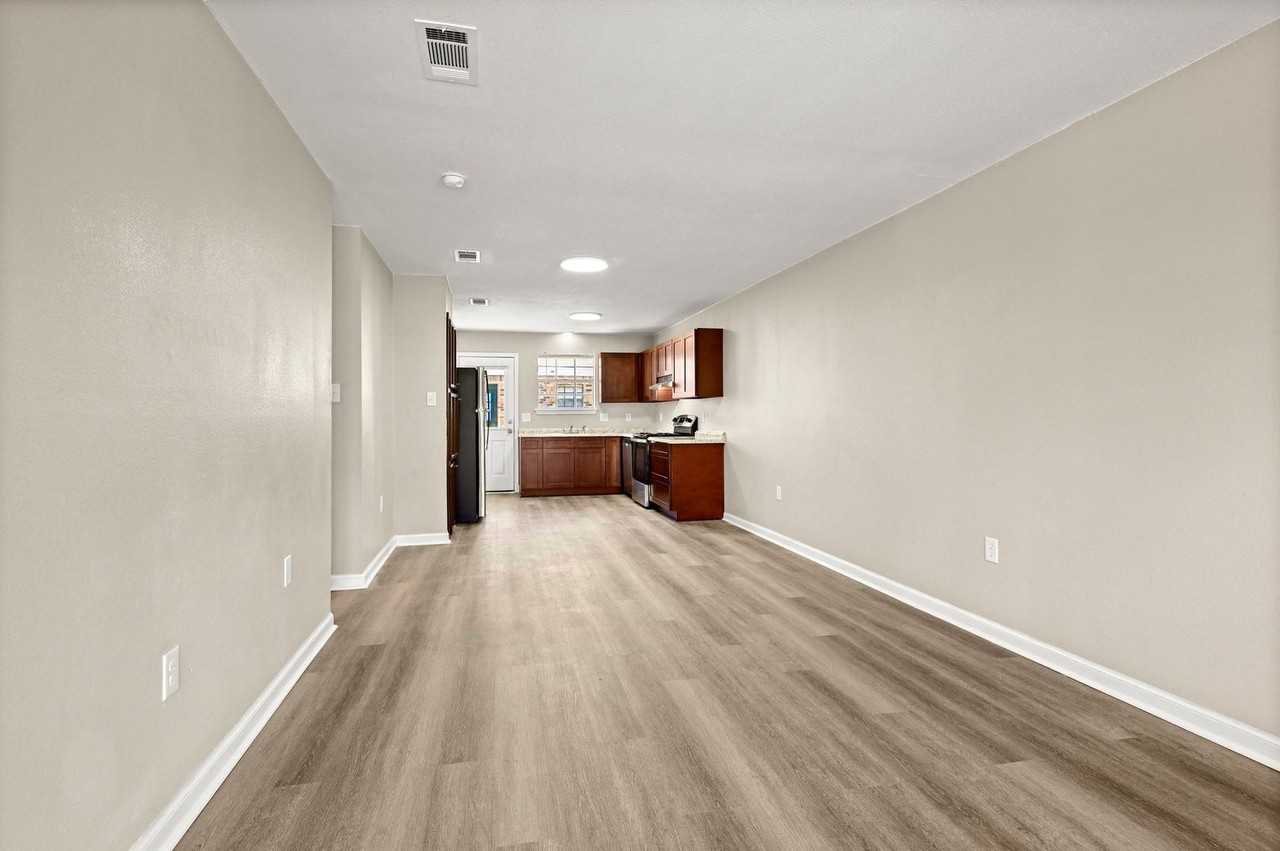 12023 Roddy Rd #2 - Photo 5 of 11