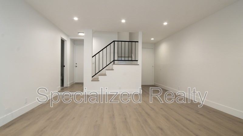 9603 Van Nuys Blvd #B - Photo 3 of 11