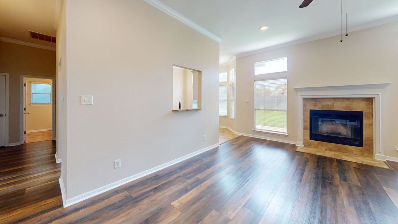 1021 Westend Dr - Photo 6 of 23