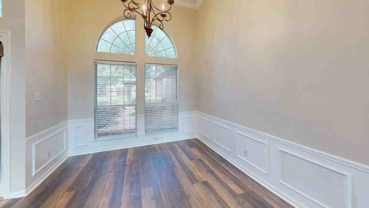 1021 Westend Dr - Photo 7 of 23