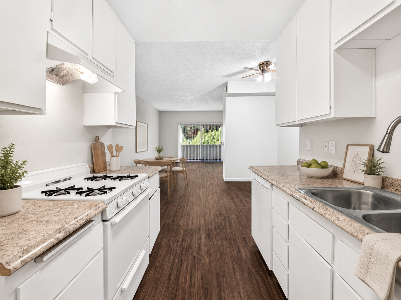 10749 Francis Pl - Photo 3 of 9