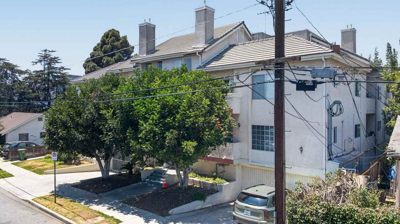 10749 Francis Pl - Photo 5 of 9