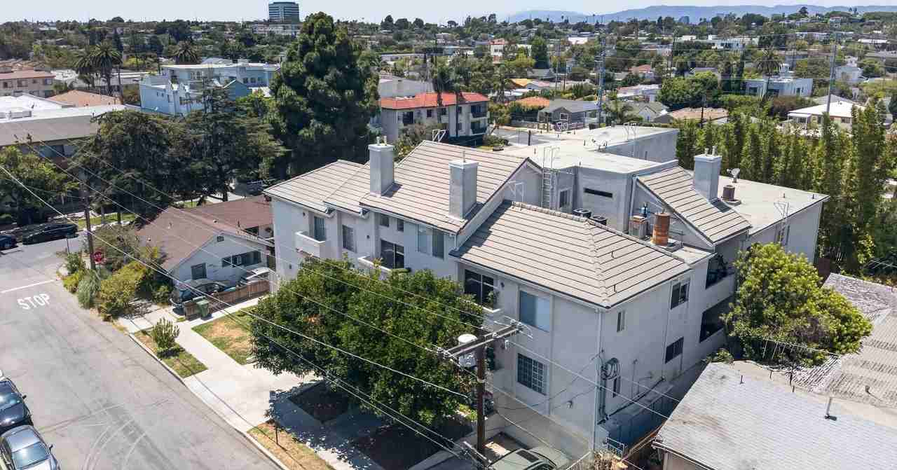 10749 Francis Pl - Photo 6 of 9