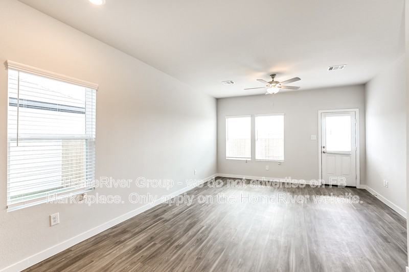 11889 Whirlaway Dr - Photo 2 of 18