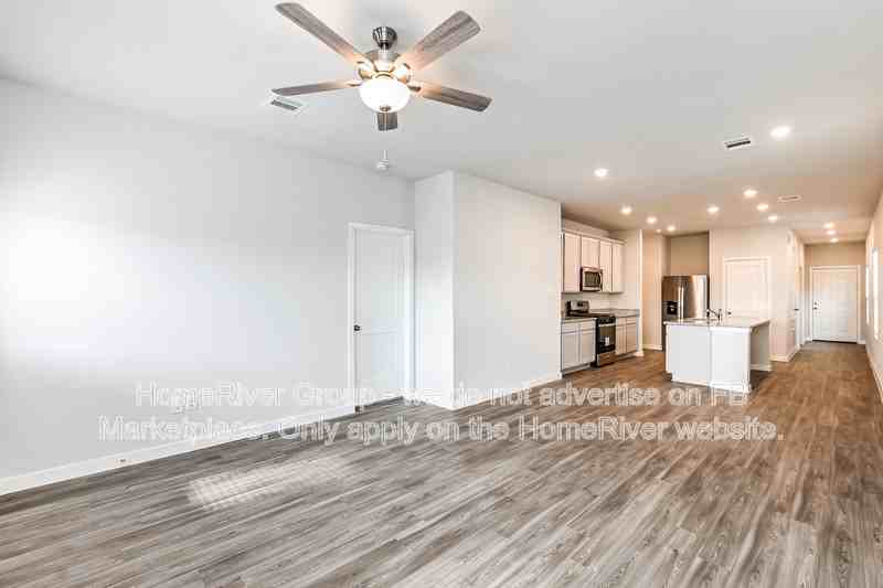 11889 Whirlaway Dr - Photo 3 of 18