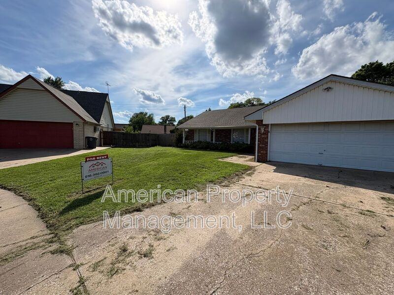 3836 S 122nd East Ave - Photo 2 of 35