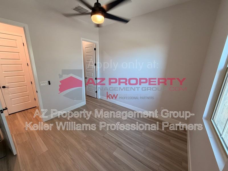 13314 W Dale Ln - Photo 6 of 26