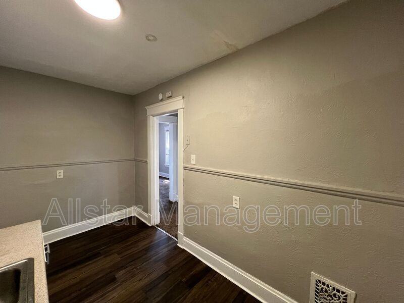 13815 Idarose Ave #1 - Photo 5 of 18