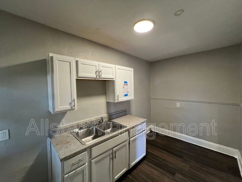 13815 Idarose Ave #1 - Photo 6 of 18