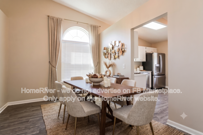 7966 Amandas Crossing Dr E - Photo 2 of 22