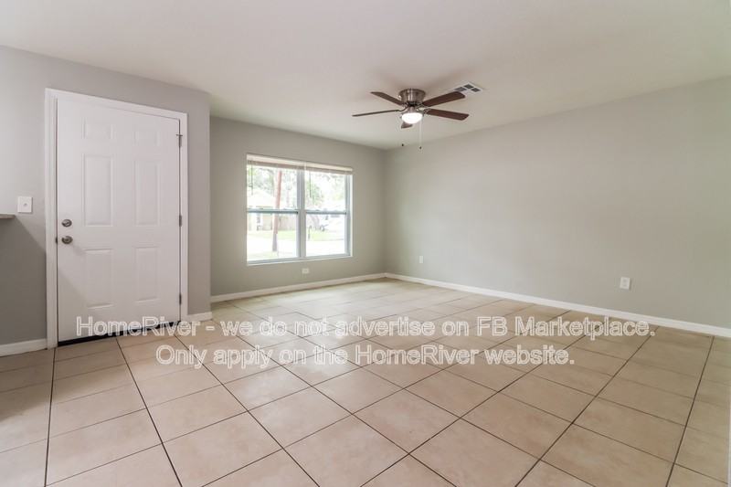 2213 E Emma St - Photo 2 of 16