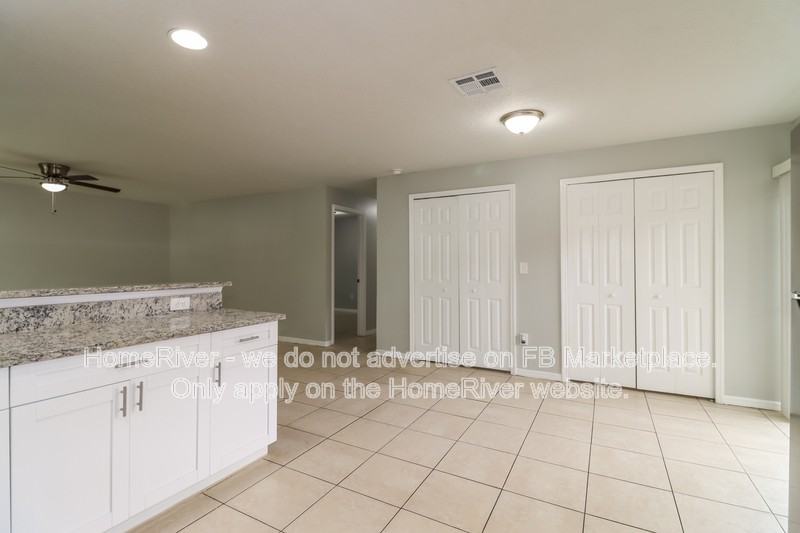 2213 E Emma St - Photo 6 of 16