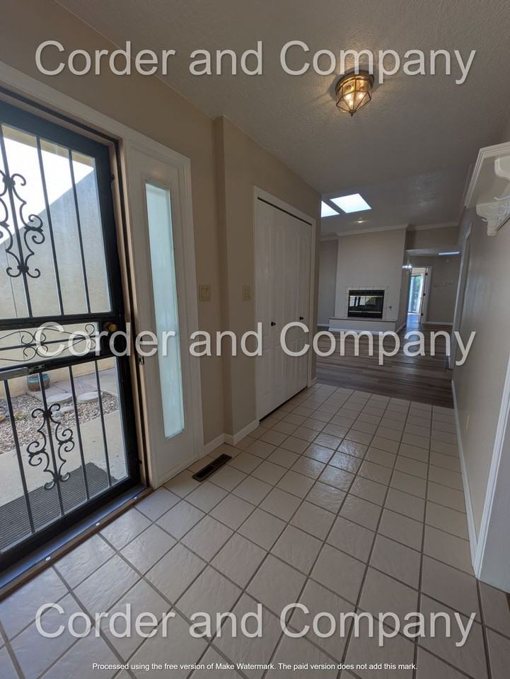 3345 Esplanade Cir Se - Photo 5 of 40