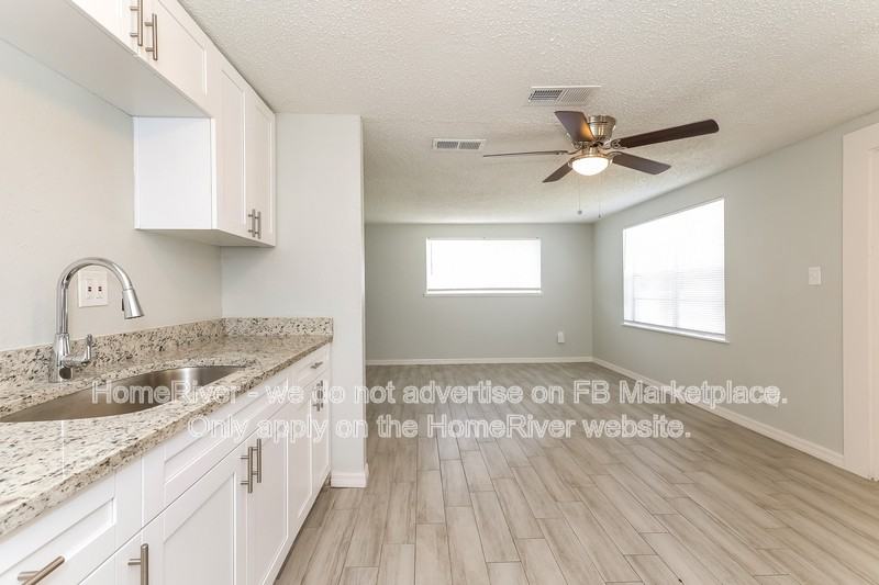 206 4th Jpv St - Photo 4 of 17