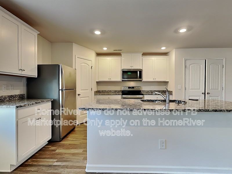 3999 Meredith Woods Ln - Photo 6 of 30