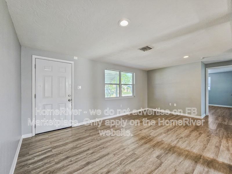 1048 Powersong St - Photo 4 of 24