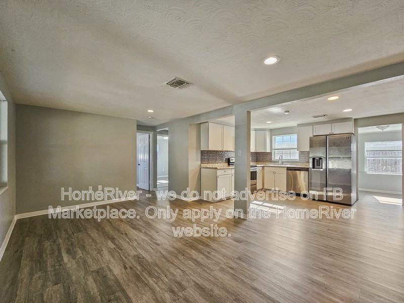 1048 Powersong St - Photo 5 of 24