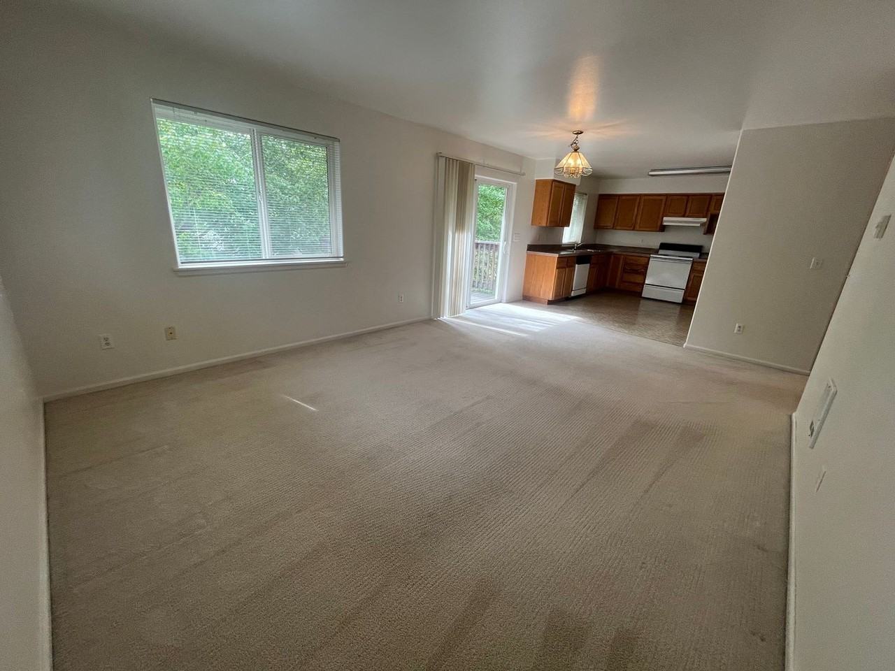 1683 Ono Ave - Photo 6 of 24