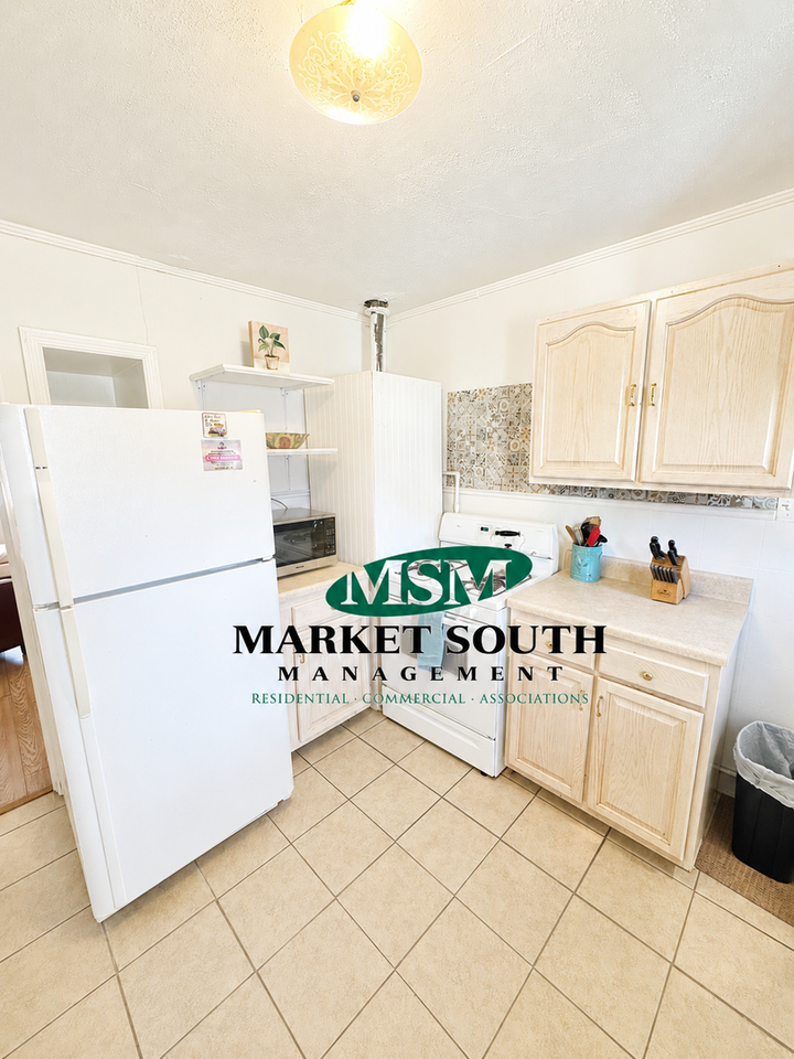 317 W Huntingdon St - Photo 5 of 15
